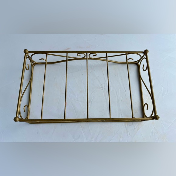 Vintage Gold Metal Scrolled Tissue Holder 9 x 5 x 2" - Picture 4 of 7